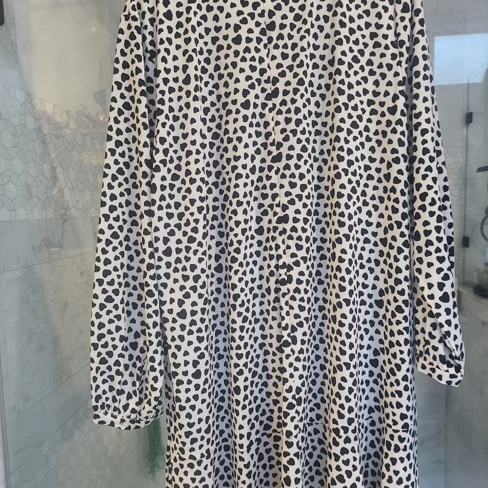 Beautiful dresses - Picture 2 of 8